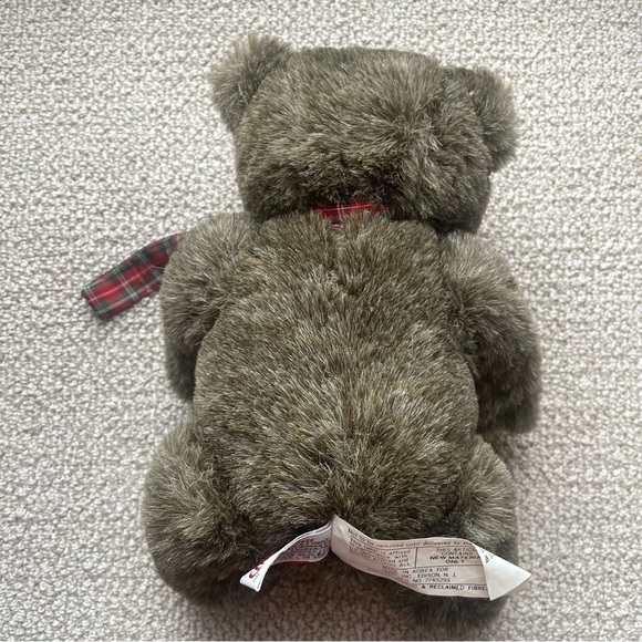 NWT GUND T.C. BIRTHDAY BEAR 1982 Jointed Brown Plush Red Bow - Faux Leather Paws - Picture 4 of 8